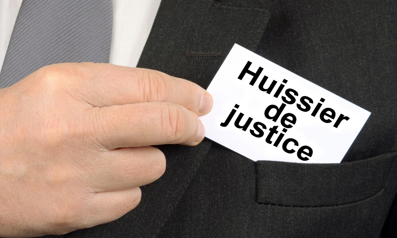 huissier de justice