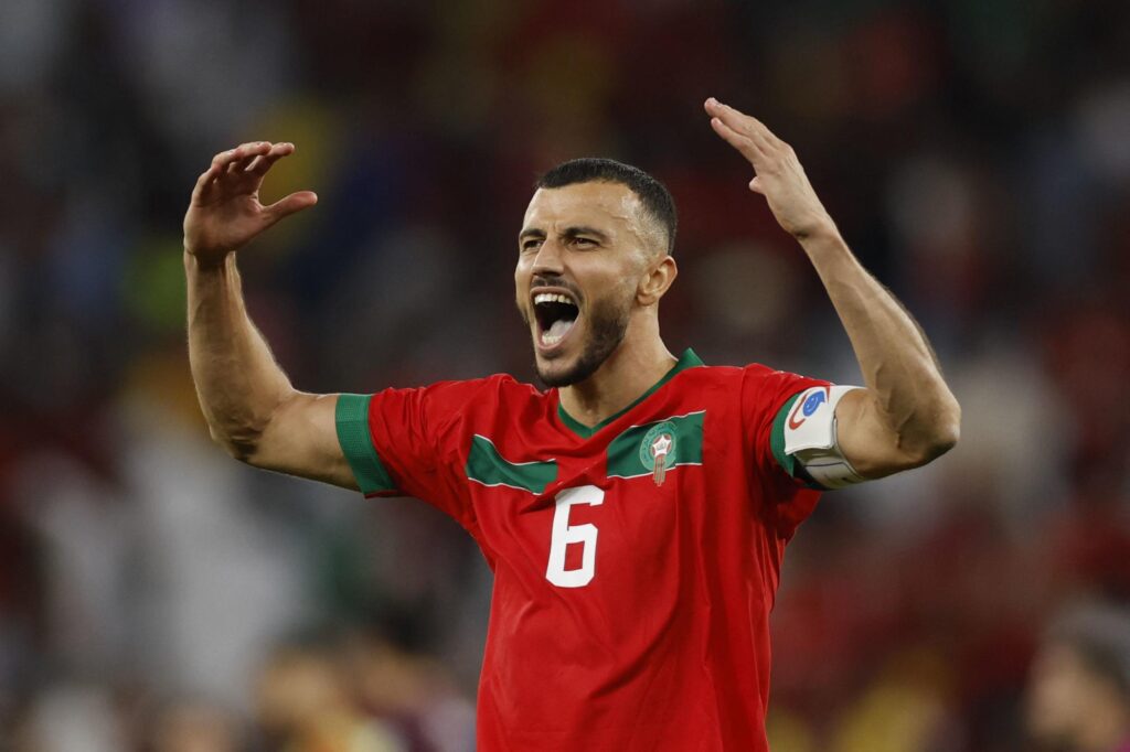 Foot : Romain Saïss annonce sa retraite internationale 1 foot Saïss